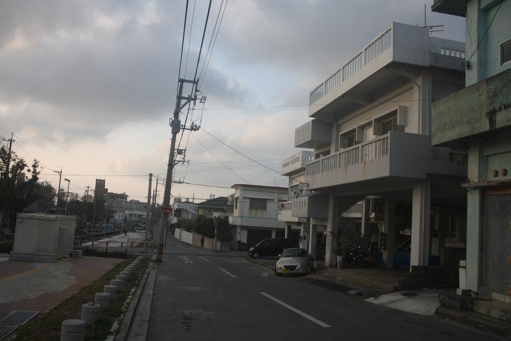 Koza Share House Okinawa Exterior foto
