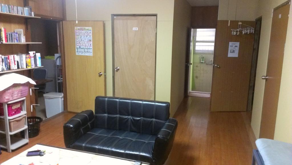 Koza Share House Okinawa Exterior foto