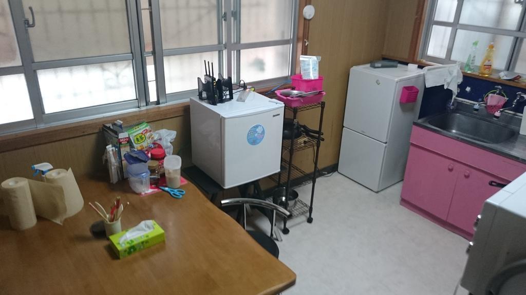 Koza Share House Okinawa Exterior foto