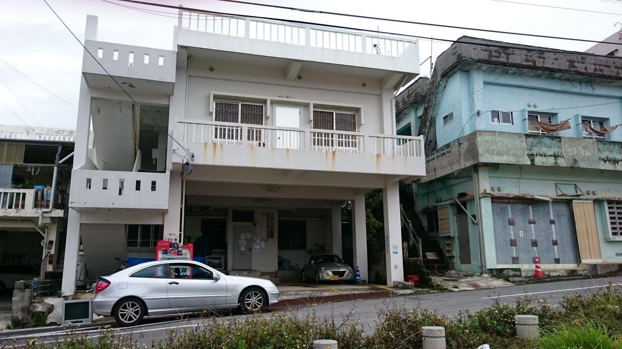 Koza Share House Okinawa Exterior foto